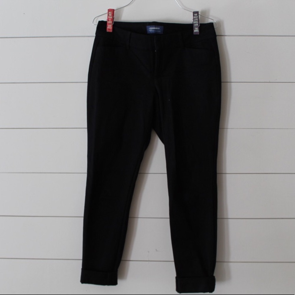 Black skinny slacks